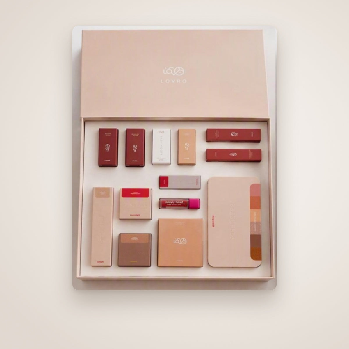 Welcome Pack Trial box with 13 Lovro and Poppy Head products